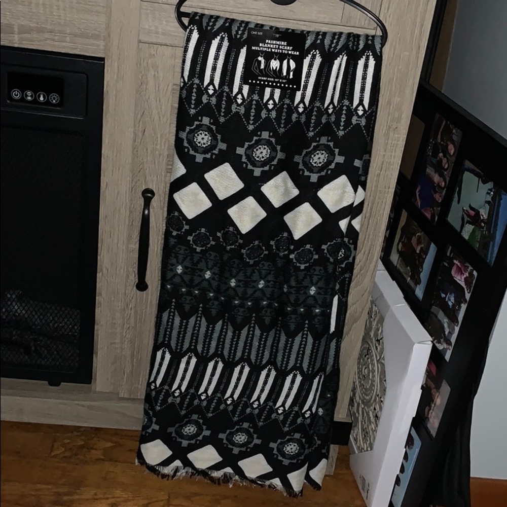 Blanket scarf